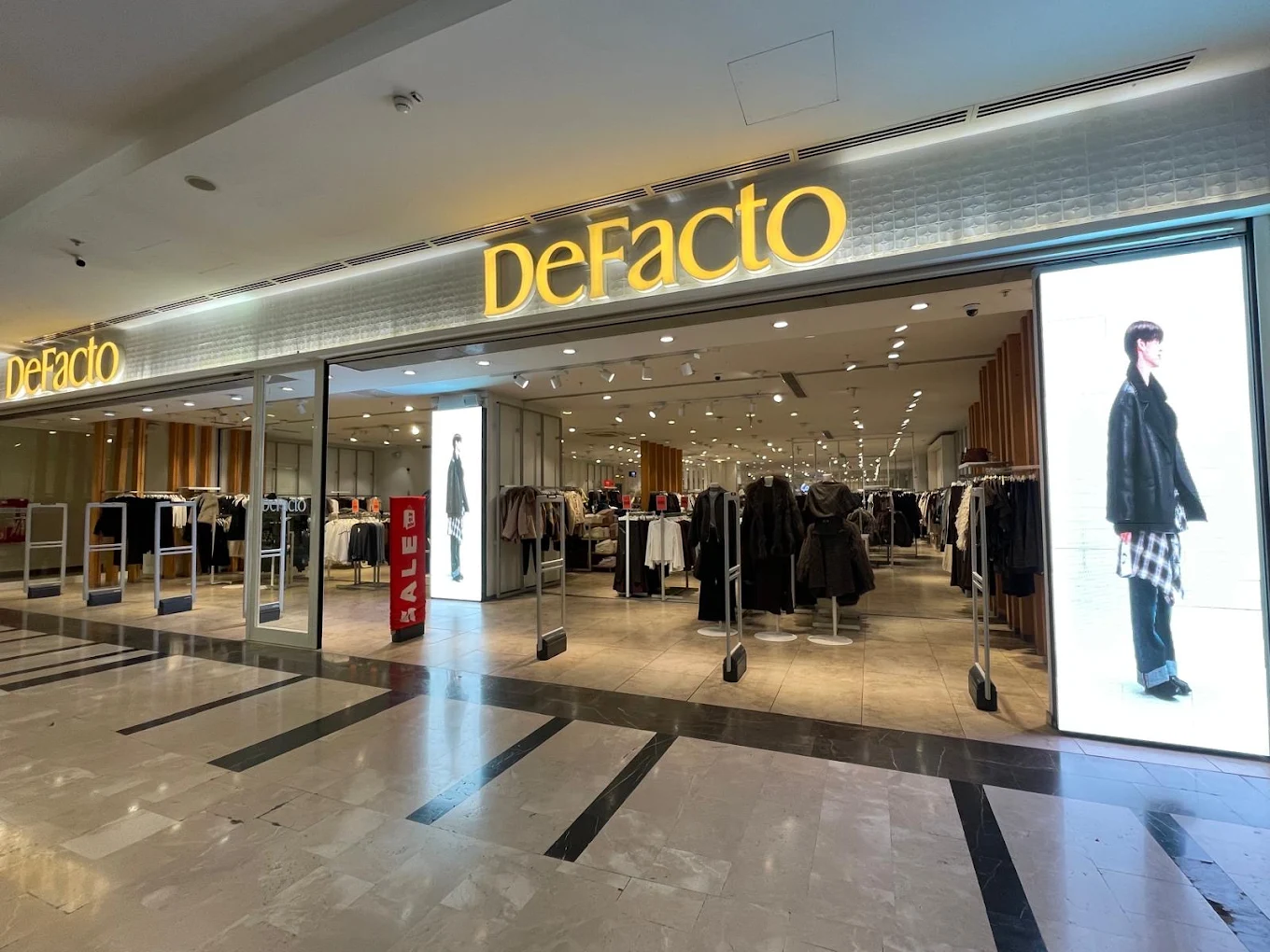 Defacto Mağazaları - Yurt İçi